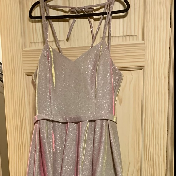 Prom dress - Picture 2 of 7